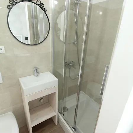 In With Swimming Pool And 5-person Jacuzzi Villa