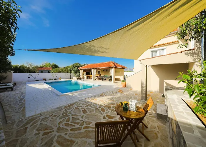 Вилла In With Private Pool