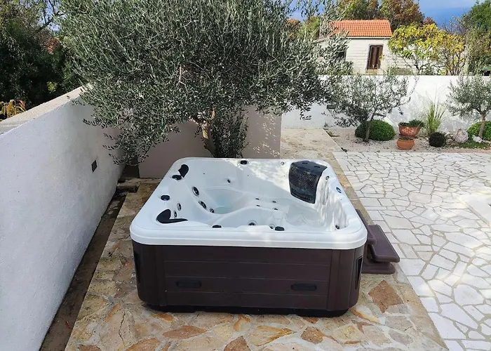 In With Private Pool *