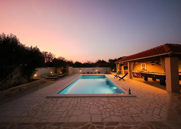 In With Private Pool